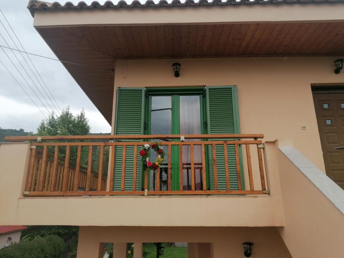 The Lake House" -Trichonida Lake Marathias  Экстерьер фото