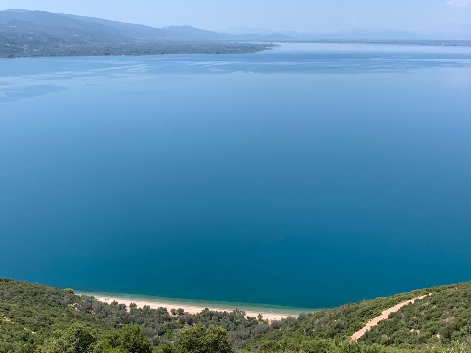 The Lake House" -Trichonida Lake Marathias  Экстерьер фото